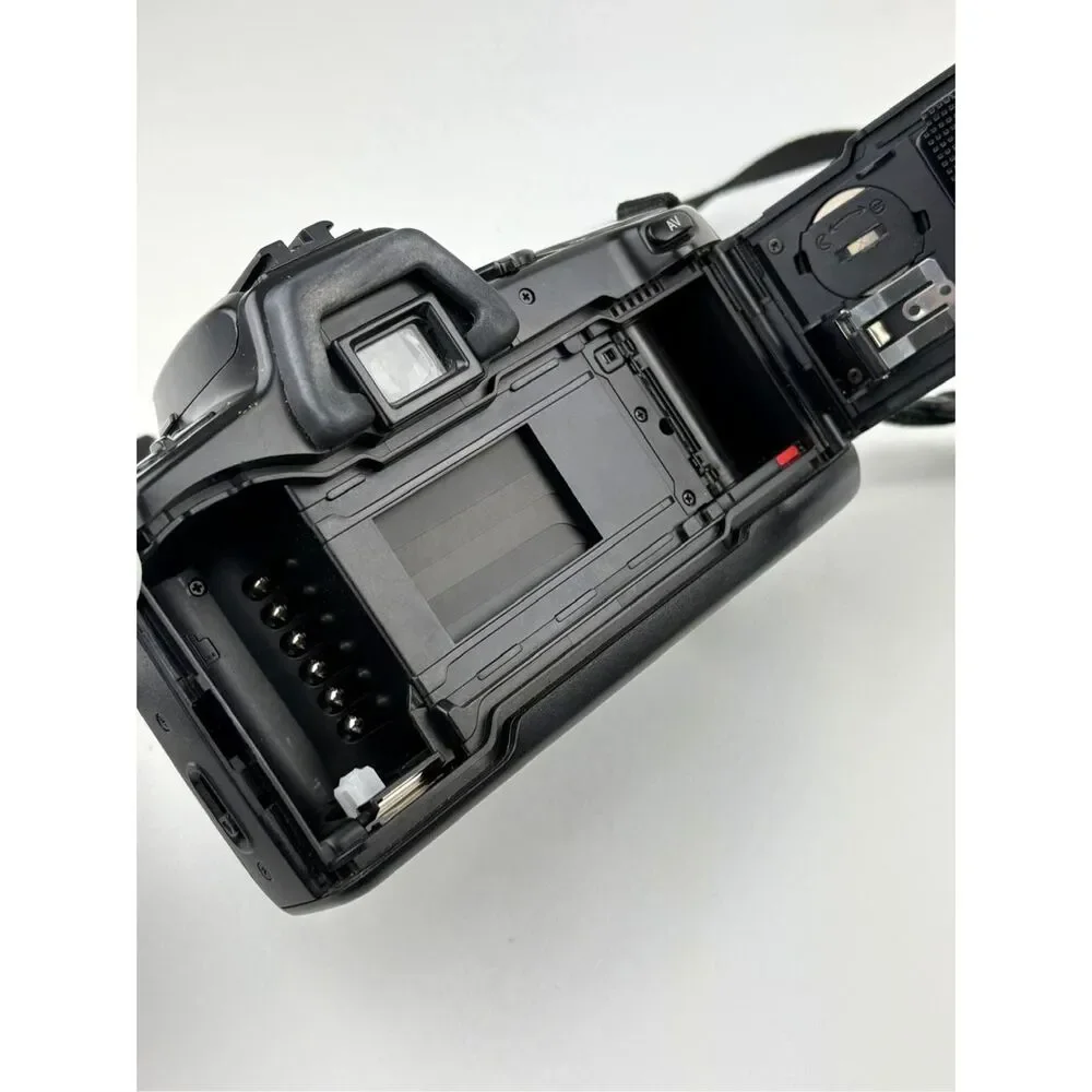 Vintage Minolta Maxxum 400si 35mm Camera Body Only - No Lens DQ2351